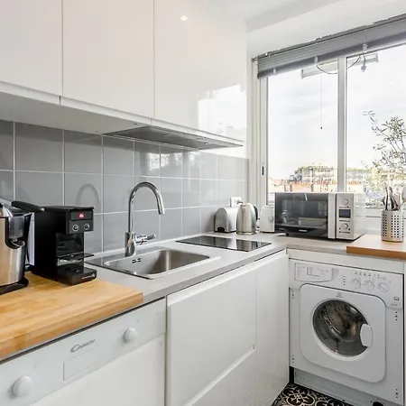 Terrasse Vue Tour Eiffel *